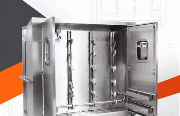 Hose sanitisation skid for pharmaceutical manufacturing